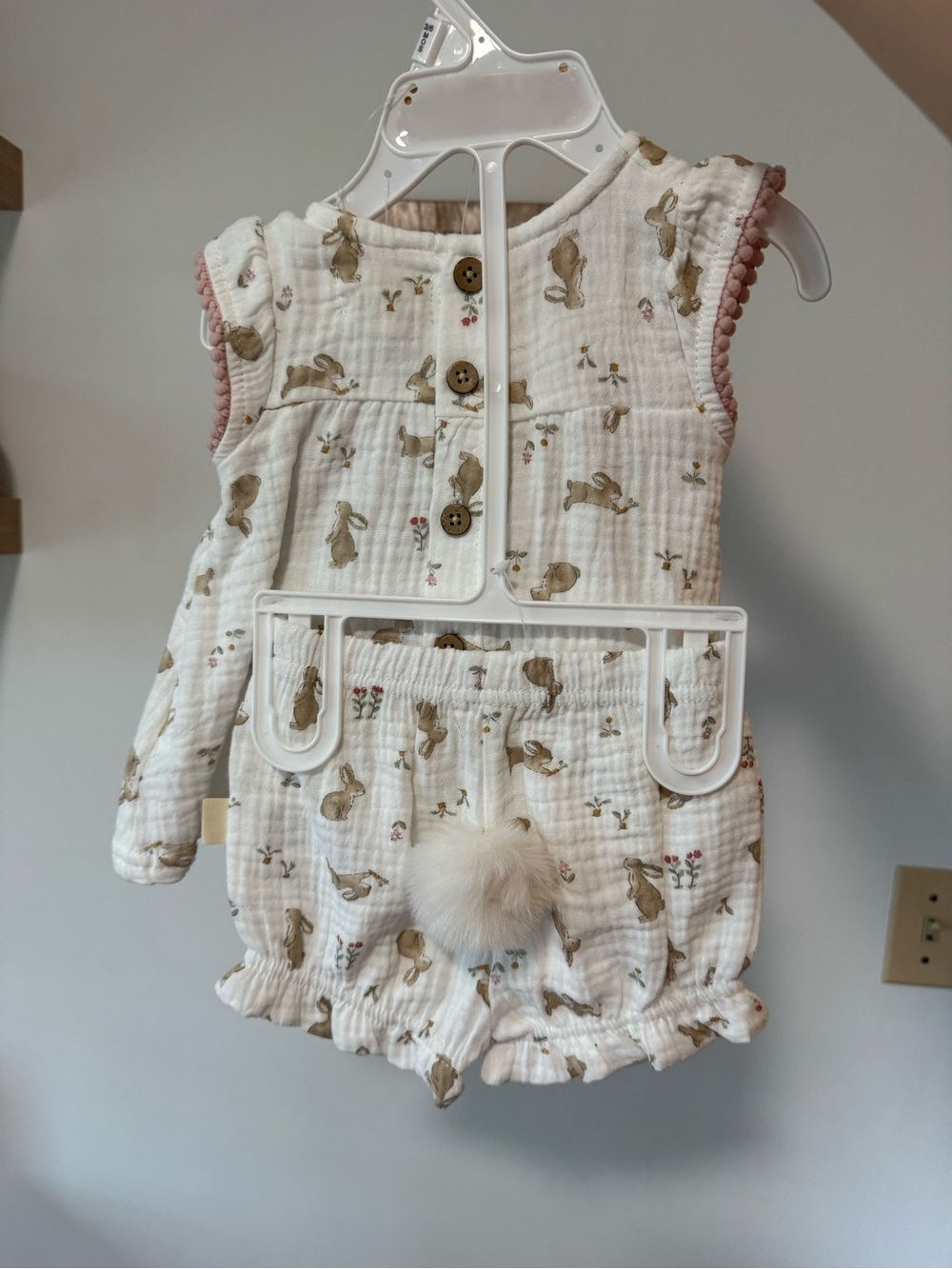RABBIT AND BEAR baby outfit - Picture 7 of 8